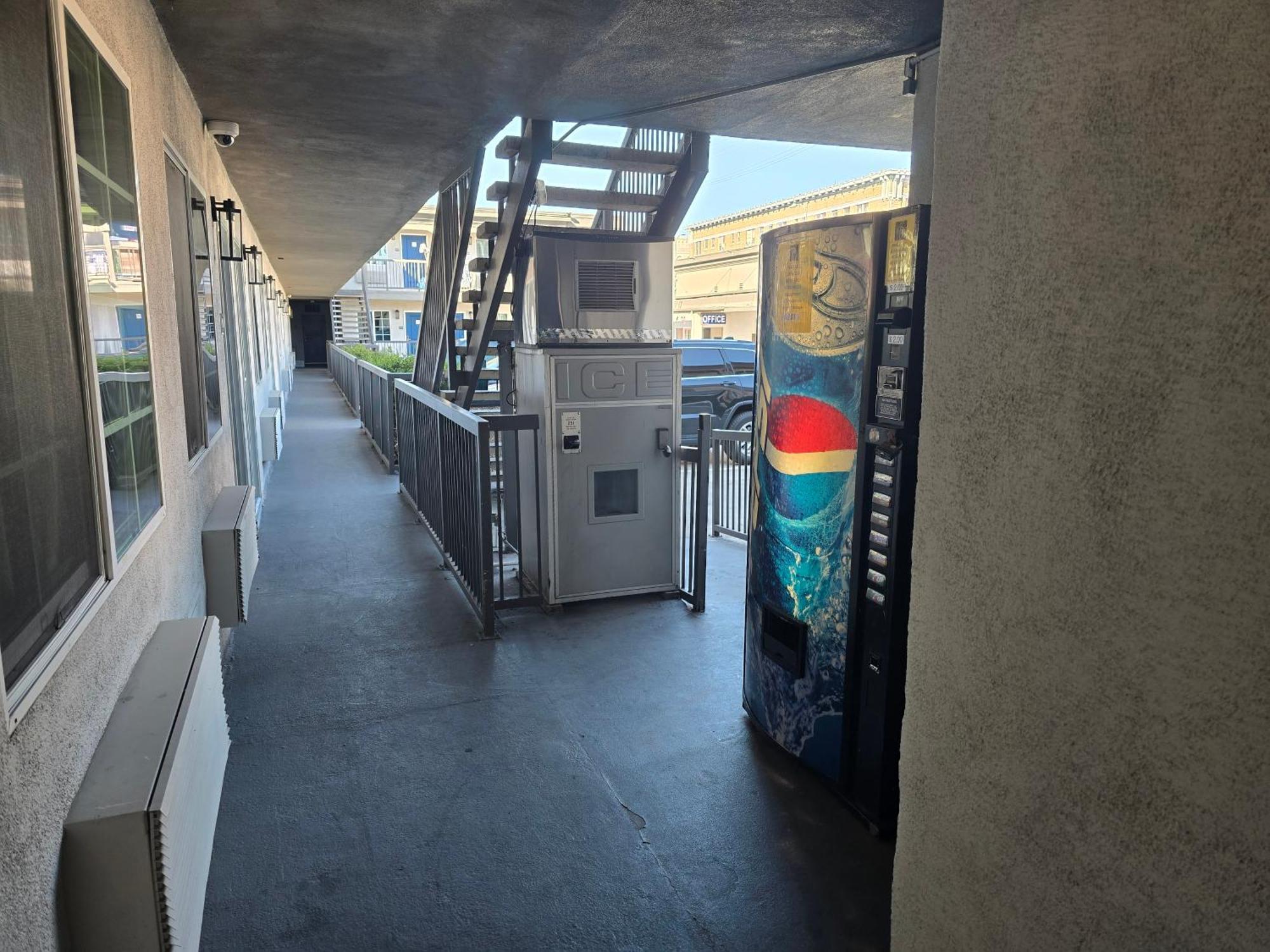 Motel 6 Los Angeles, Ca - Downtown Dış mekan fotoğraf